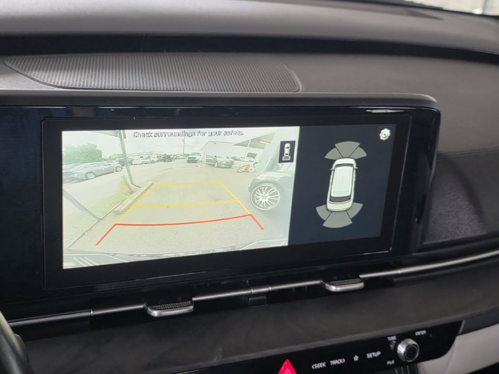 Used 2022 Kia Carnival EX FWD image 15