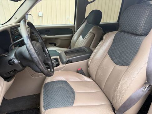 Used 2004 Chevrolet Avalanche Z71 w/ Sun And Sound Package image 5