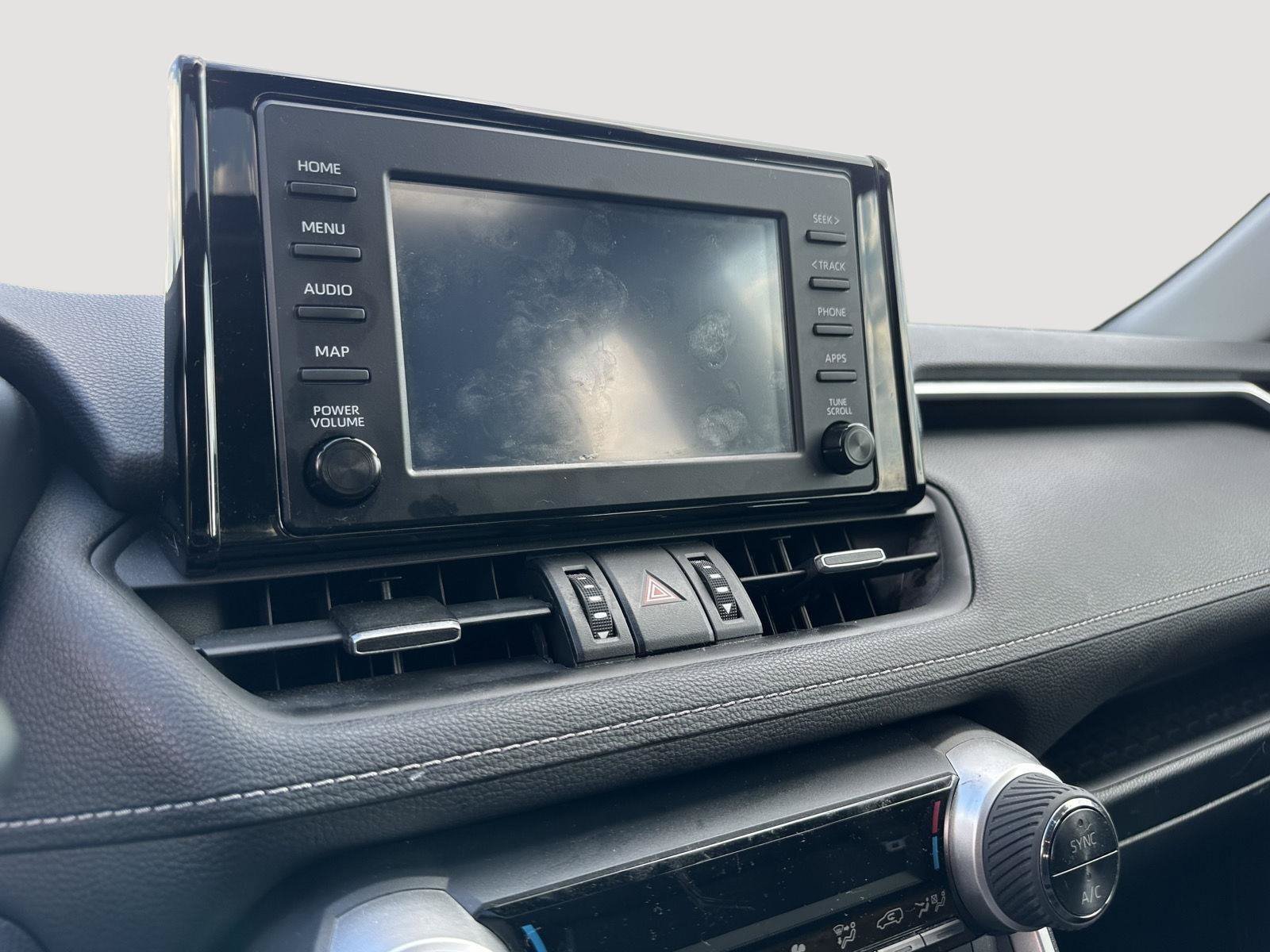 Used 2019 Toyota RAV4 XLE Premium FWD image 12