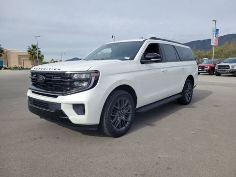New 2026 Ford Expedition Max Platinum w/ Stealth Appearance Package image 2