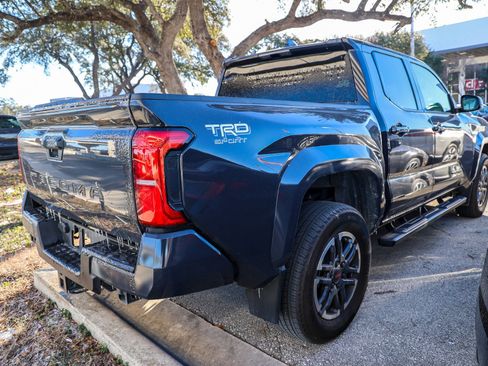Used 2024 Toyota Tacoma TRD Sport image 8