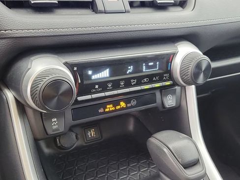 Used 2024 Toyota RAV4 LE FWD image 29