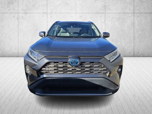 Used 2021 Toyota RAV4 Limited image 2