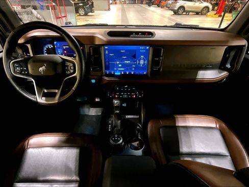 Used 2024 Ford Bronco Outer Banks image 21