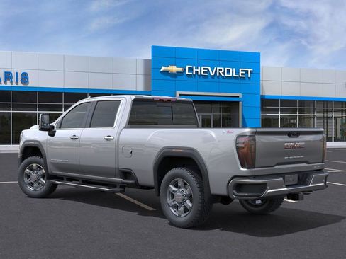 New 2026 GMC Sierra 3500 SLT image 3