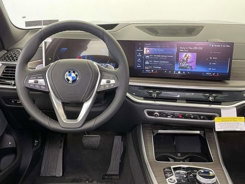 New 2026 BMW X5 xDrive50e w/ Executive Package AWD/4WD image 22