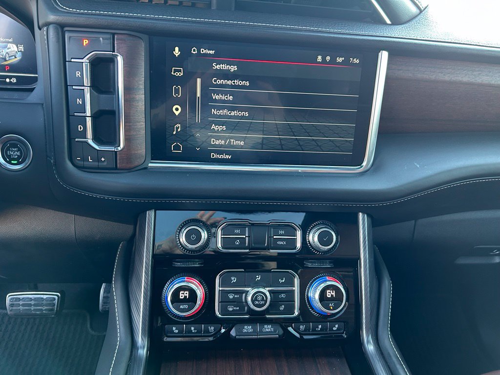 Used 2023 GMC Yukon Denali Ultimate AWD/4WD image 17