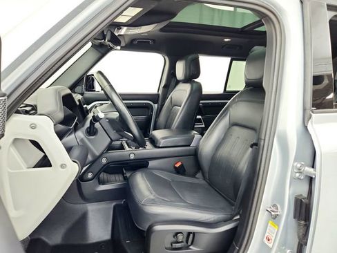 Certified 2022 Land Rover Defender 110 XS Edition image 17