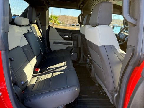 New 2026 GMC Hummer EV 4x4 Crew Cab image 16