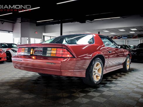 Used 1989 Chevrolet Camaro IROC-Z RWD image 20