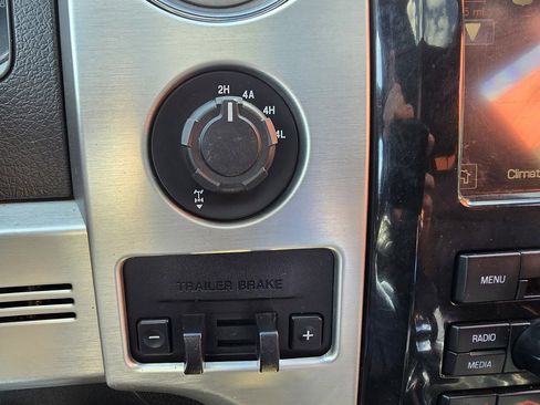 Used 2012 Ford F150 Platinum w/ Max Trailer Tow Pkg image 23