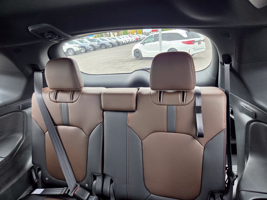 Used 2026 Honda Pilot TrailSport image 22