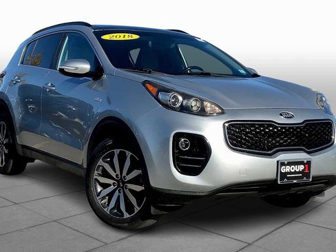 Used 2018 Kia Sportage EX w/ EX Premium Package image 2