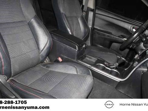 Used 2015 Toyota Camry SE FWD image 6