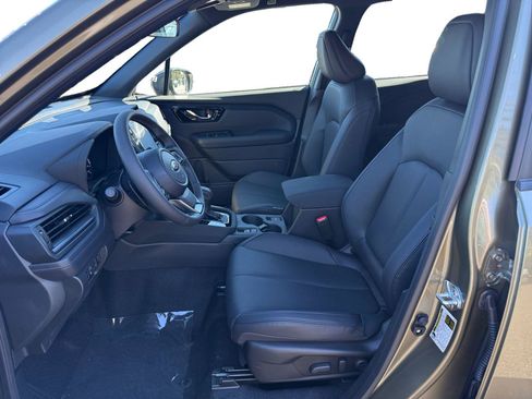 New 2025 Subaru Forester Limited image 9