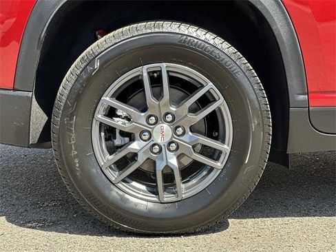 New 2025 GMC Acadia Elevation image 30