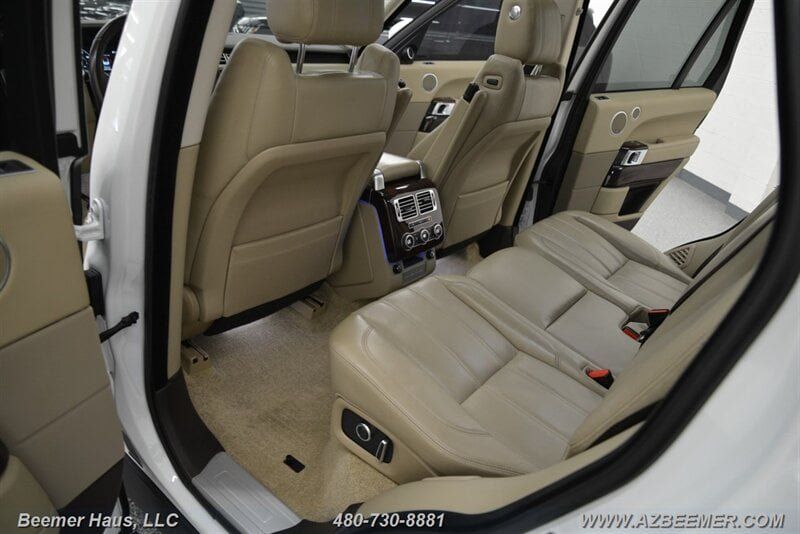 Used 2017 Land Rover Range Rover HSE AWD/4WD image 30