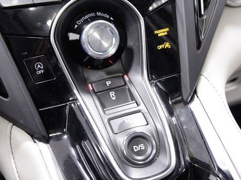 Used 2025 Acura RDX w/ Technology Package image 31