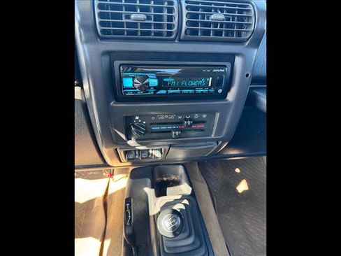 Used 1997 Jeep Wrangler Sport image 10