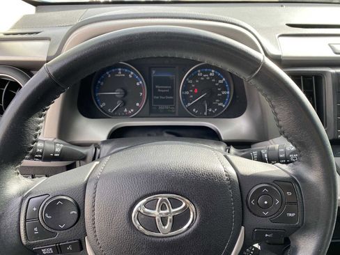 Used 2018 Toyota RAV4 XLE image 13