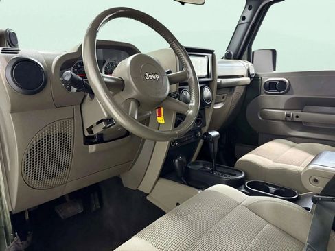 Used 2007 Jeep Wrangler Unlimited Sahara w/ Trailer Tow Group image 11