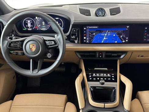 Certified 2026 Porsche Cayenne Coupe AWD/4WD image 30