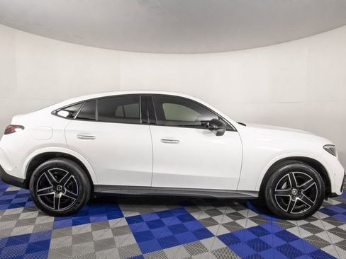 Used 2024 Mercedes-Benz GLC 300 4MATIC w/ AMG Line image 4