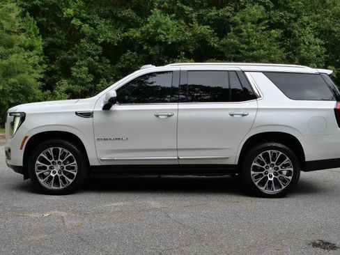 Used 2025 GMC Yukon Denali w/ Denali Reserve Package RWD image 61