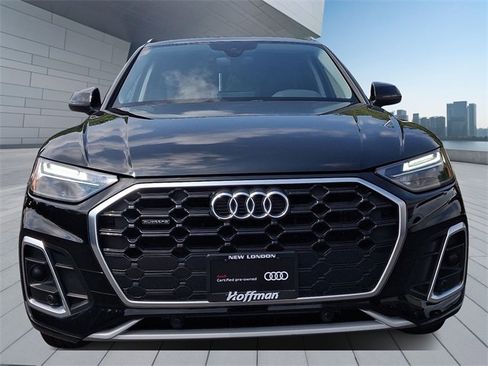 Certified 2023 Audi Q5 2.0T Premium w/ Convenience Package image 2