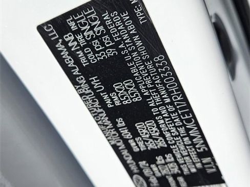 Used 2024 Genesis Electrified GV70 w/ Prestige Package image 19