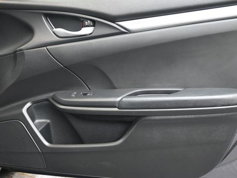 Used 2019 Honda Civic Sport image 11