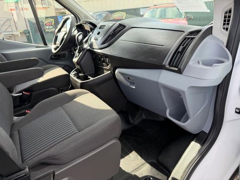 Used 2018 Ford Transit 350 XL image 20