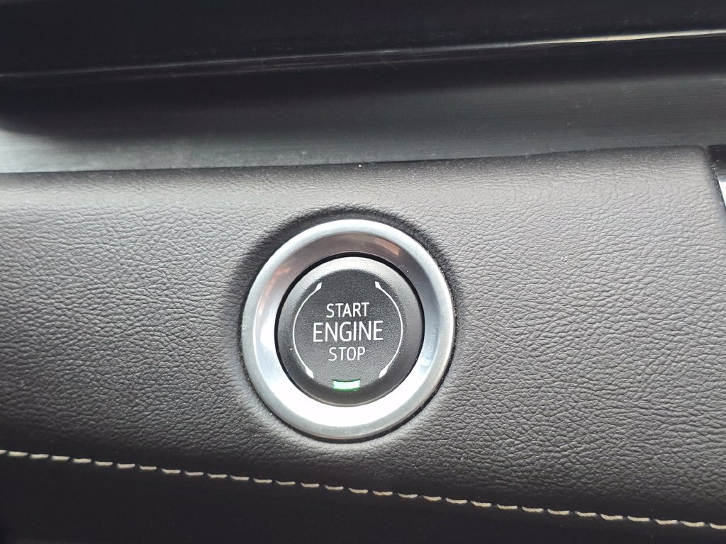 Certified 2024 Cadillac Escalade Sport w/ Touring Package AWD/4WD image 30