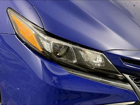 Used 2023 Toyota Camry SE w/ Cold Weather Package AWD/4WD image 29