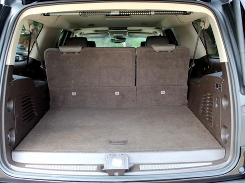 Used 2017 GMC Yukon XL Denali w/ Open Road Package image 18