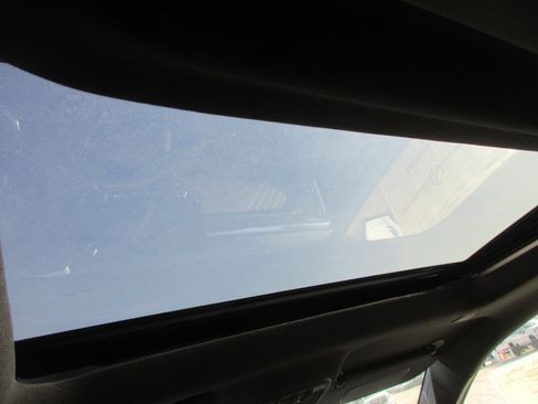 New 2026 GMC Canyon Denali image 15