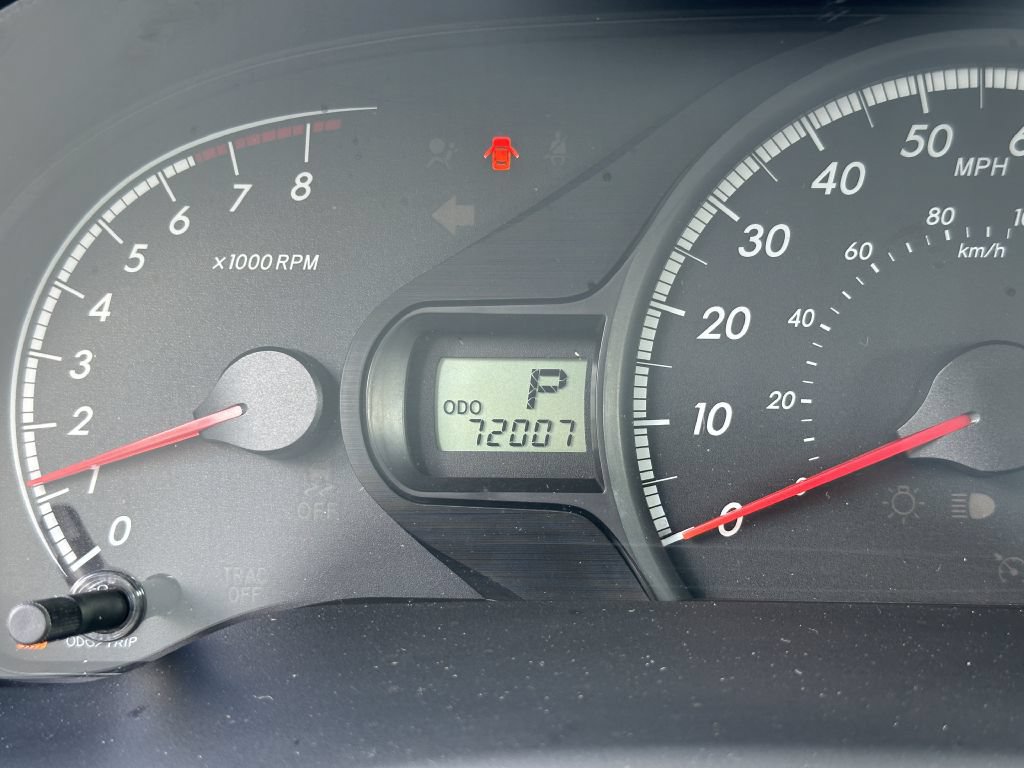 Used 2014 Toyota Sienna LE FWD image 32