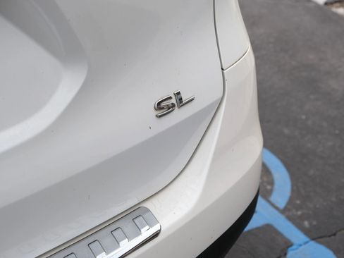 Used 2015 Nissan Rogue SL image 16