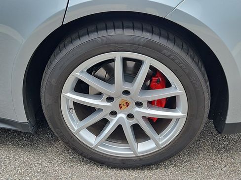 Certified 2025 Porsche Panamera 4 AWD/4WD image 12