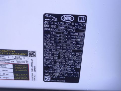 New 2026 Land Rover Range Rover SE AWD/4WD image 32