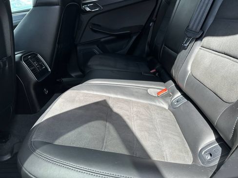 Used 2022 Porsche Macan GTS AWD/4WD image 18