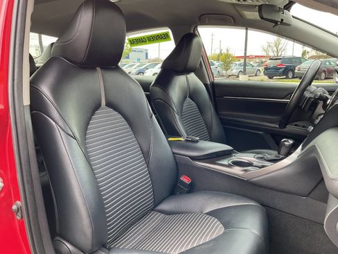Used 2021 Toyota Camry SE FWD image 41