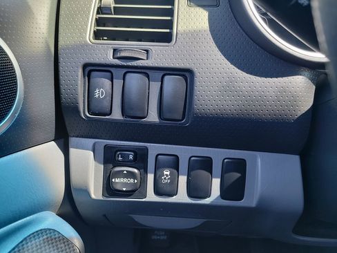 Used 2013 Toyota Tacoma PreRunner w/ SR5 Pkg image 23