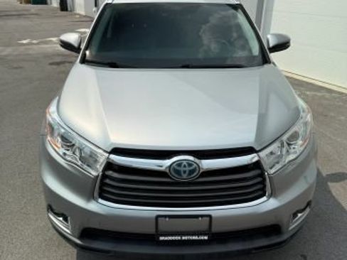 Used 2016 Toyota Highlander Limited Platinum AWD/4WD image 13
