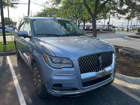 Used 2024 Lincoln Navigator Black Label AWD/4WD image 2