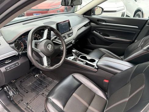 Used 2024 Nissan Altima 2.5 SR FWD image 20