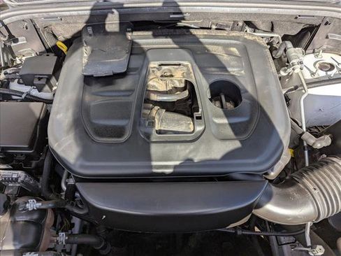 Used 2020 Jeep Grand Cherokee Altitude image 24