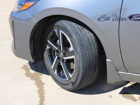 Used 2024 Nissan Sentra SV image 9