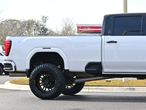 Used 2024 GMC Sierra 3500 Denali w/ Denali Reserve Package image 5