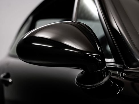 Used 1995 Porsche 911 Carrera RWD image 38